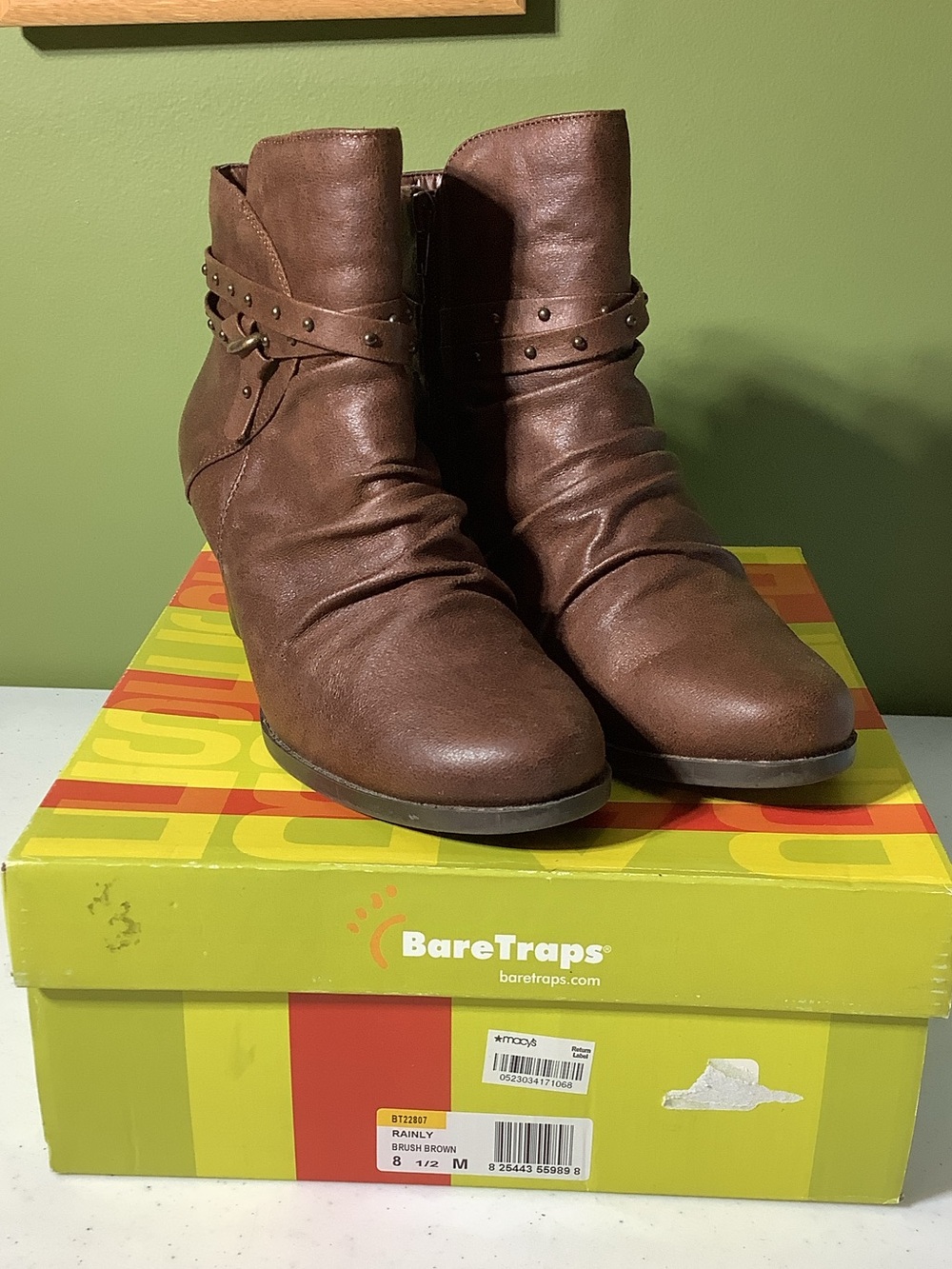 Bare Traps Rainly Brush Brown ankle boots, size 8.5